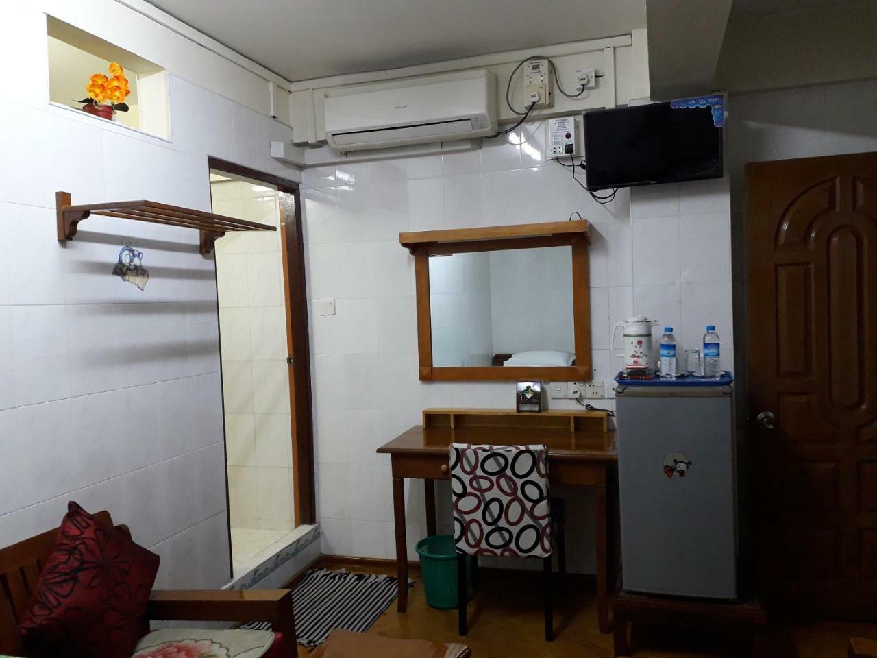 Chan Myae Guesthouse Yangon Luaran gambar